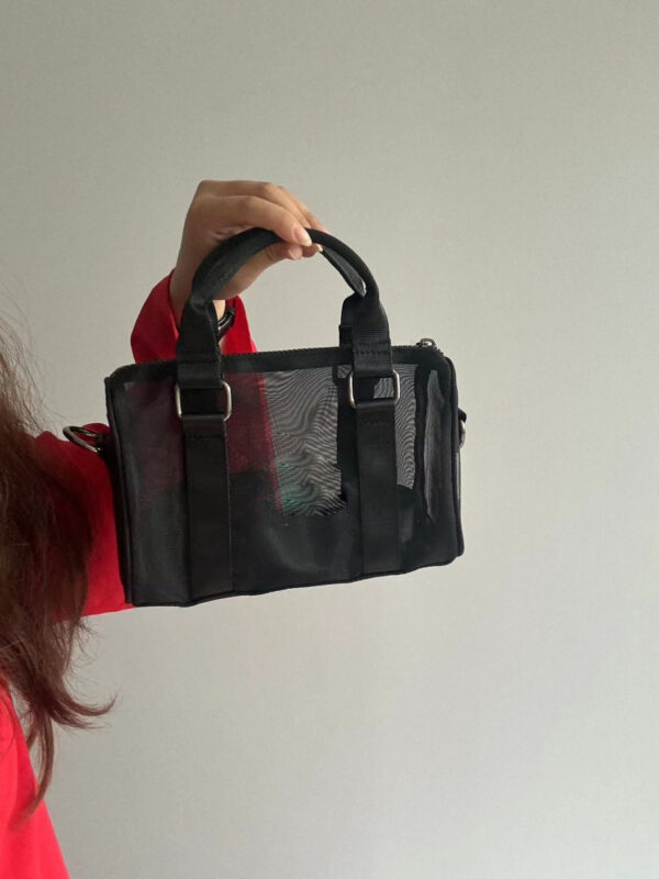 Mini perforated hand-held mesh bag, single-shoulder and cross-shoulder dual-purpose mesh zipper phone case, wear-resistant