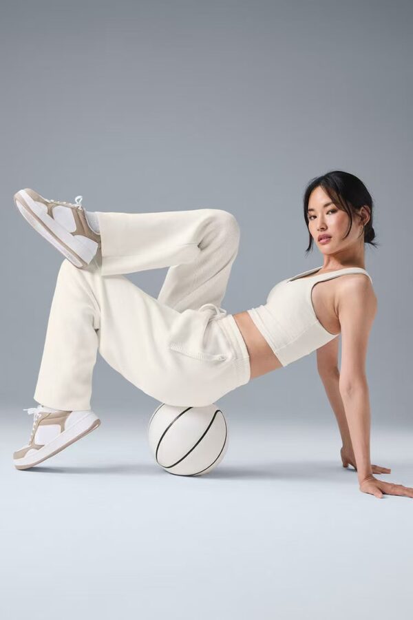 alo straight-leg pants, fashionable women's sports pants, fitness wear, slimming while running, drawstring long pants with a good drape