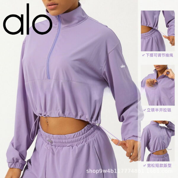 Yoga suits have half zippers and high collars, hoods, UV protection, drawstrings and sunscreen