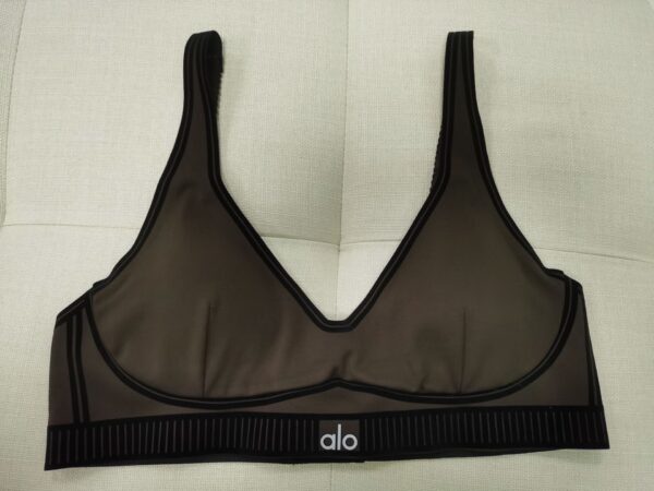 alo yoga set, running and fitness yoga wear