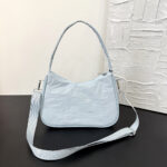 lo Dumpling Bag Women's underarm bag, fashionable single-shoulder bag, crossbody bag, new lightweight daily commuting bag for women