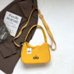 lo Dumpling Bag Women's underarm bag, fashionable single-shoulder bag, crossbody bag, new lightweight daily commuting bag for women