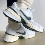 Pure Original Runtekk retro dad Shoes V2K white Silver Gray silver breathable and versatile women's mesh sports shoes