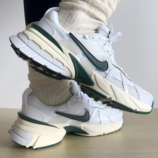 Pure Original Runtekk retro dad Shoes V2K white Silver Gray silver breathable and versatile women's mesh sports shoes