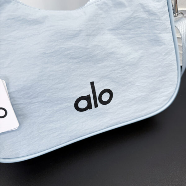 lo Dumpling Bag Women's underarm bag, fashionable single-shoulder bag, crossbody bag, new lightweight daily commuting bag for women