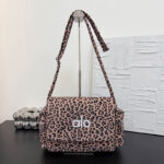 alo leopard Print Messenger bag for women, American retro casual schoolbag, canvas single-shoulder crossbody bag