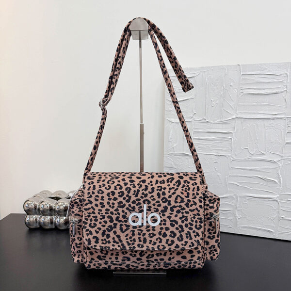 alo leopard Print Messenger bag for women, American retro casual schoolbag, canvas single-shoulder crossbody bag