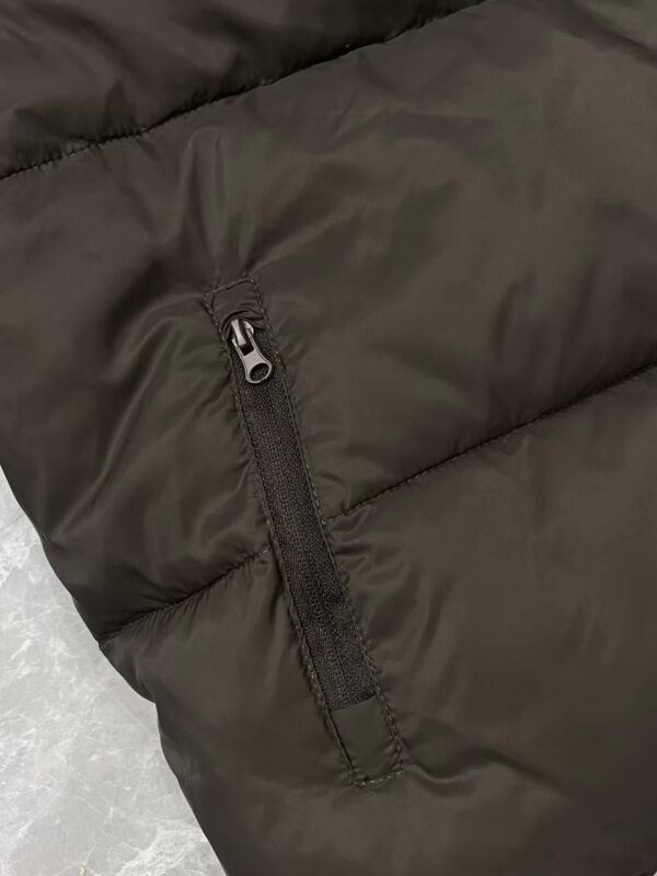 alo puff down cotton-padded jacket is a classic winter thickened and warm stand-up collar loose short sports cotton-padded jacket