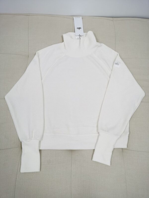 Alo's new winter and autumn style of oversized crew-neck relaxed hoodie pullover with long sleeves, suitable for casual and versatile wear, for women.